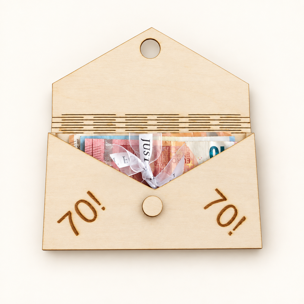 Houten geldcadeau envelop open met ruimte voor geld